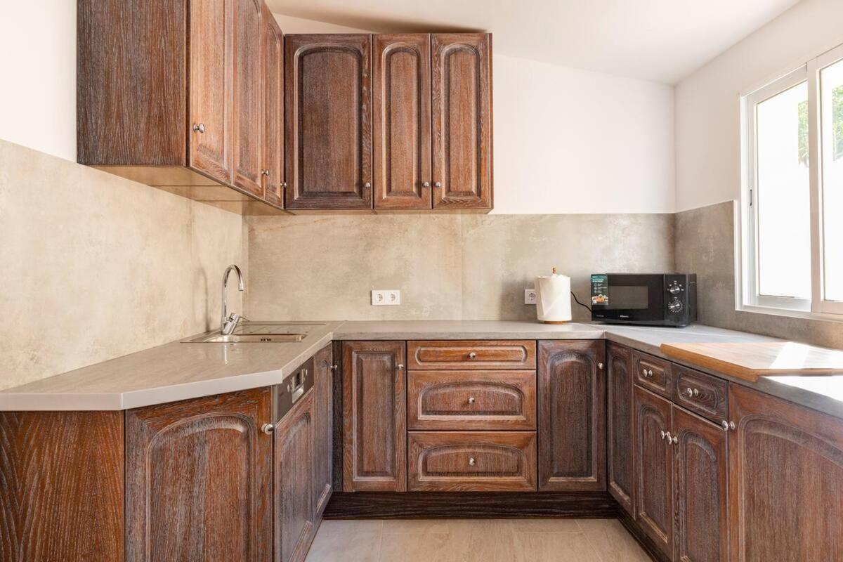 Villa Constantinos Apartamentos O Villa Completa Κάλπε Εξωτερικό φωτογραφία